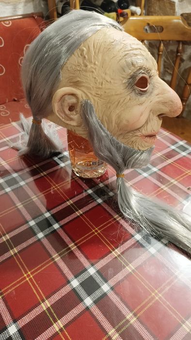 Гумени маски за карнавал