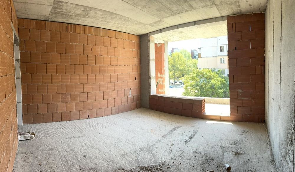 Продава се Тристаен апартамент в Благоевград, Еленово 2 - 105 кв.м за 1003 €/кв.м - Снимка #1