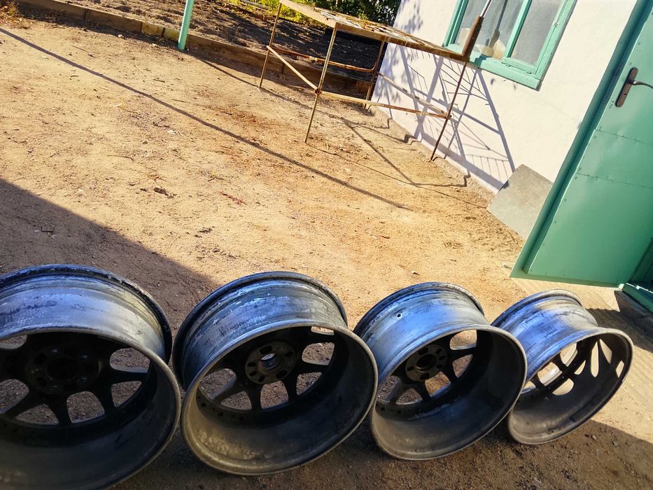 Продам диски на 18.