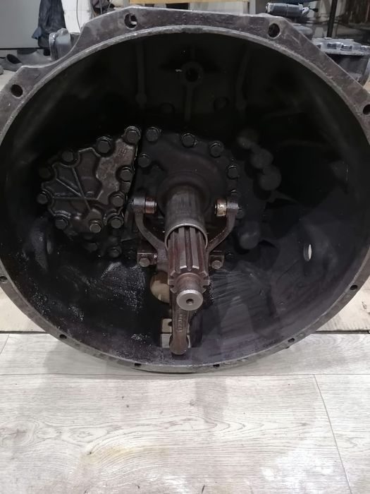 Продам КПП  ZF 16 S 181