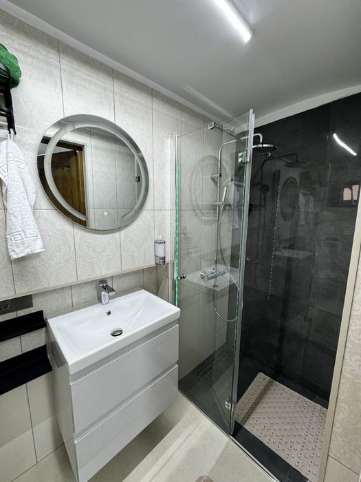 Vind locuință ultracentral str. Nicolae Bălcescu.