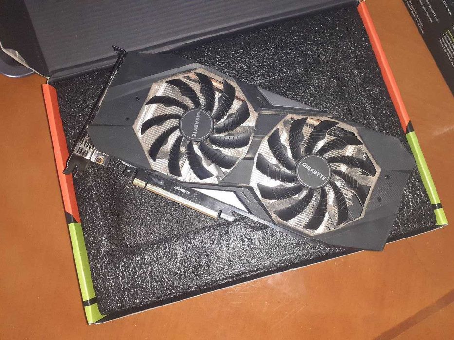 Видеокарта GIGABYTE 2060 SUPER 8Gb