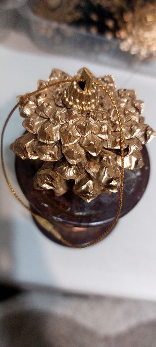 Шишки  новогоднии .