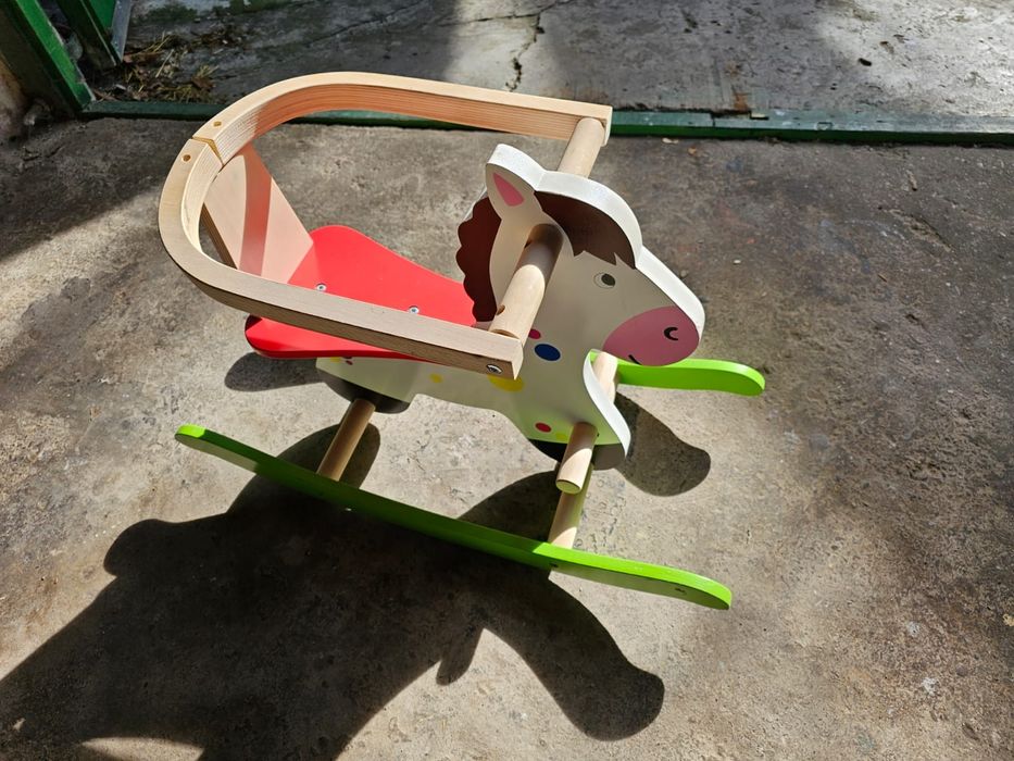 Calut din lemn copii