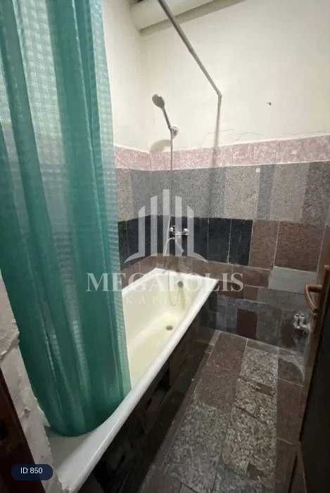 BUXORO, 5-MIKRORAYONDA ARZON NARXDA 3 xonali kvartira sotiladi. №850