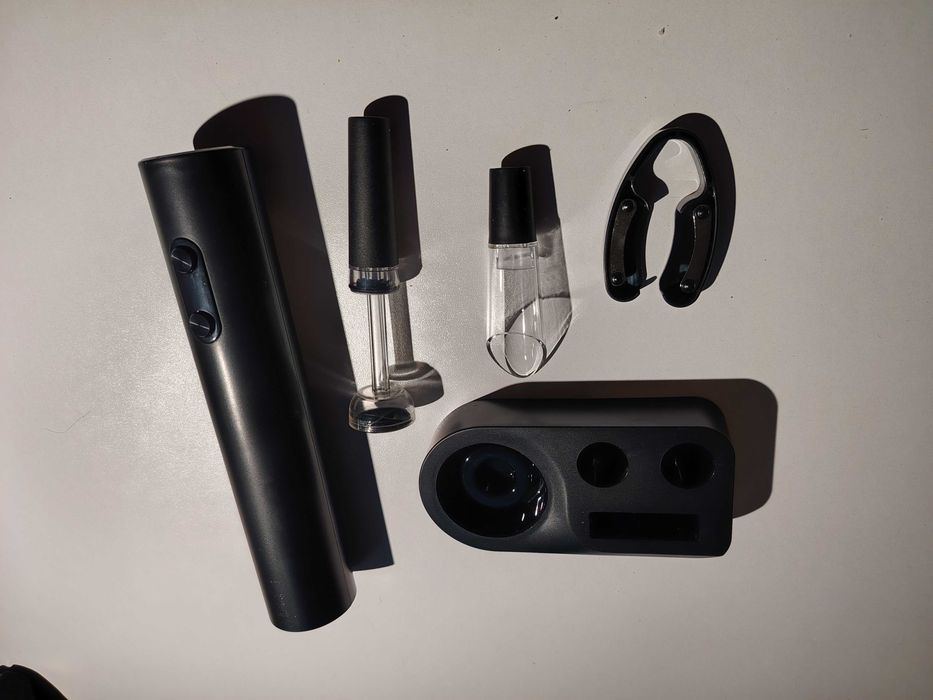 Set Electric pentru Vin 5 Piese – Tirbușon Electric – Nou, Nefolosit