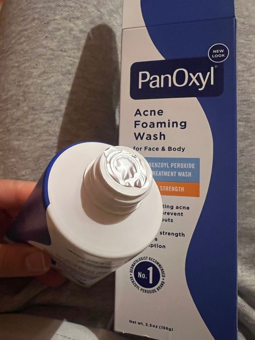 Vând Panoxyl gel de curățare