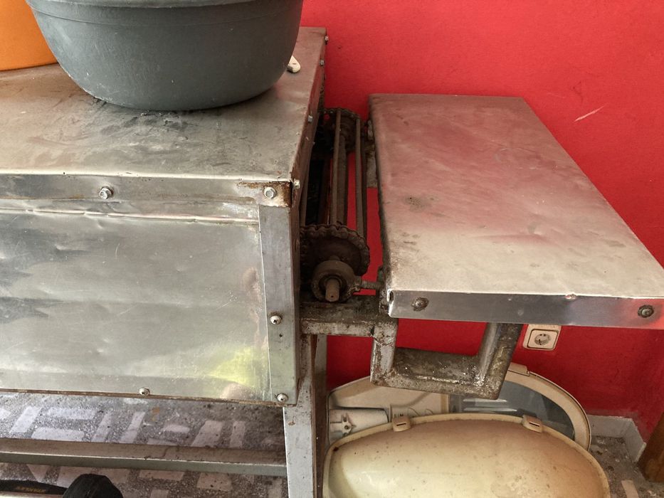 Лентова машина за печене на питки и пици