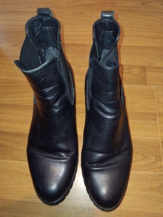 Ghete piele naturala mărimea 41 dama