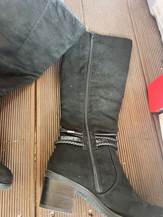 Ботуши  черни номер 37