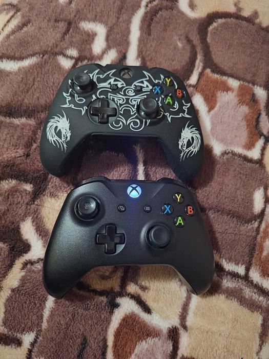 Xbox One S 500gb - 2 manete si 6 jocuri - stare consola: foarte buna