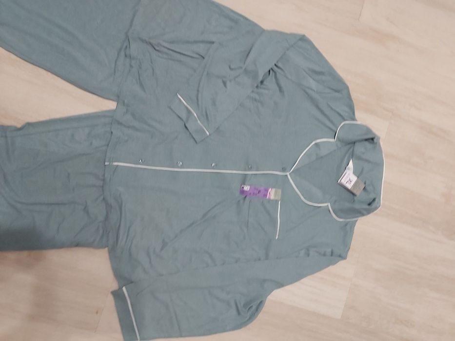 НОВА! Дамска пижама с копчета. Макси размер