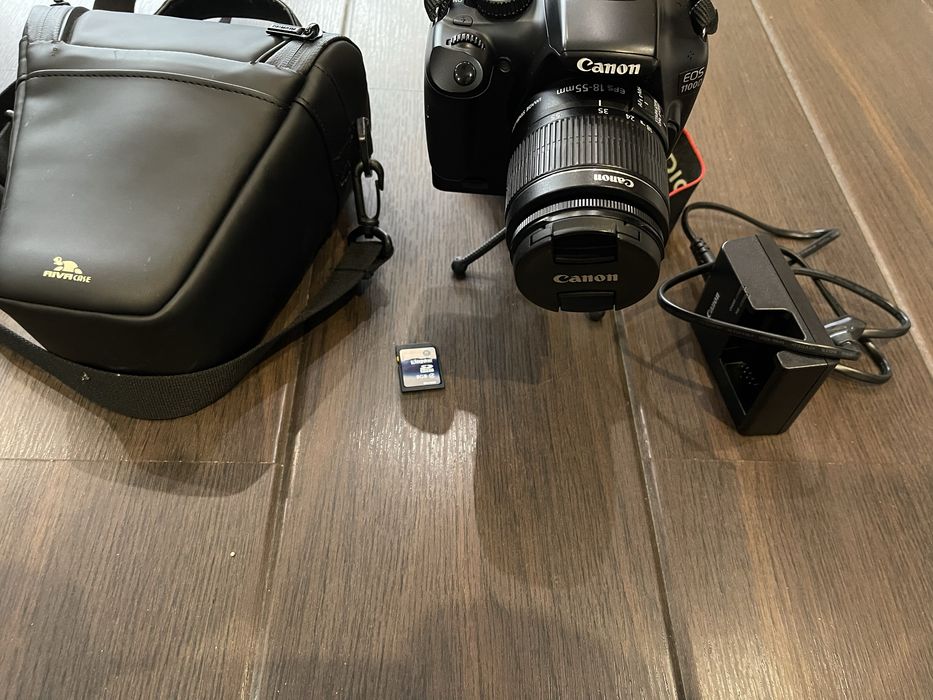 Фотоапарта Canon EOS 1100D и oбектив 18-55mm