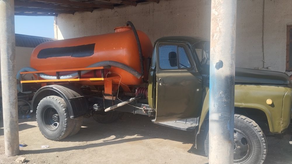 ассенизатор  говновоз