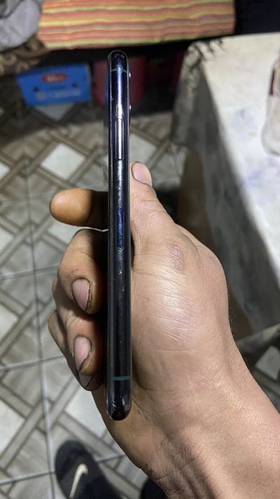 iPhone 11 pro sotiladi