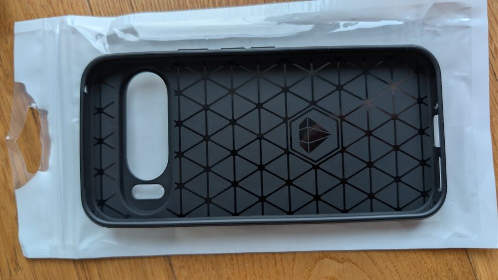 Husă Techsuit Carbon Silicone Google Pixel 9 - Neagră (Nouă)