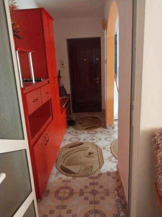 Inchiriez apartalent cu 2 camere