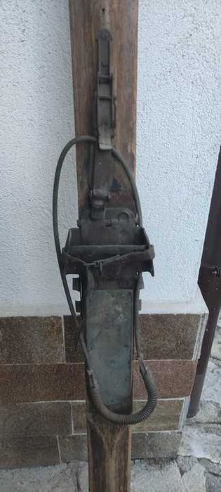 Продавам ски, музеен експонат, за ценител. Дълги 205 см. Цена 84 евро.