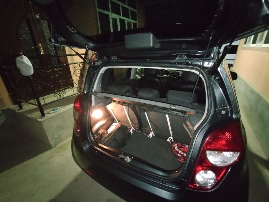 Spark sotiladi 2022 yil narxinj kelishamiz