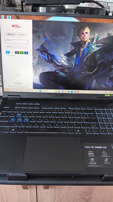 Продавам Лаптоп Asus Tuff Gaming