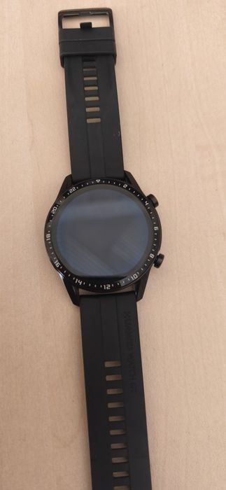 Часовник Huawei gt 2