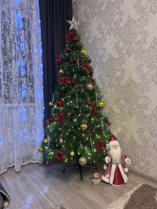Продаю новогоднюю елку