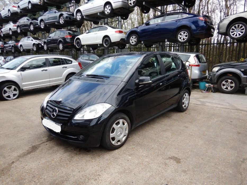 Planetara stanga fata Mercedes-Benz A-Class (2004-2012) [W169] 2010