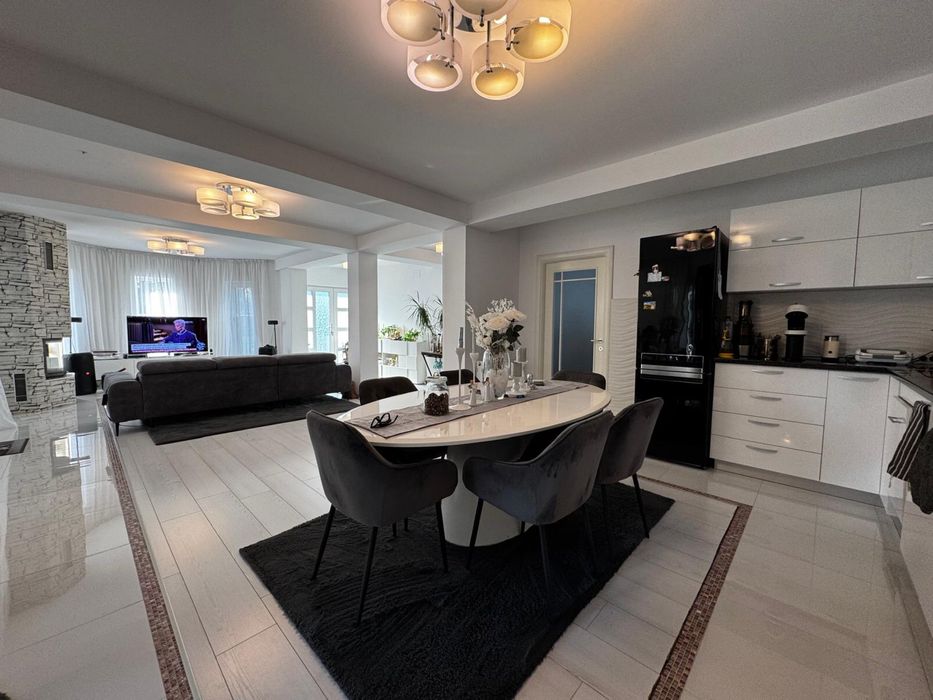 Casă P+1 + pod mansardabil, 272 mp construiți, teren total 501 mp, Clinceni