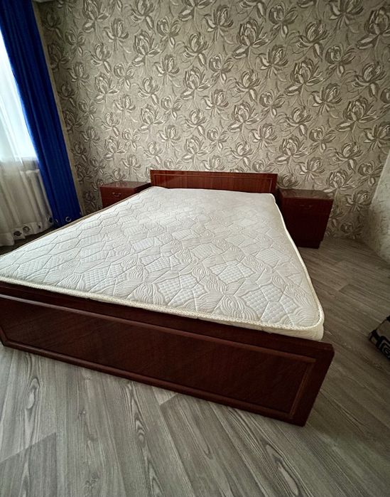 Кровать двуспальная