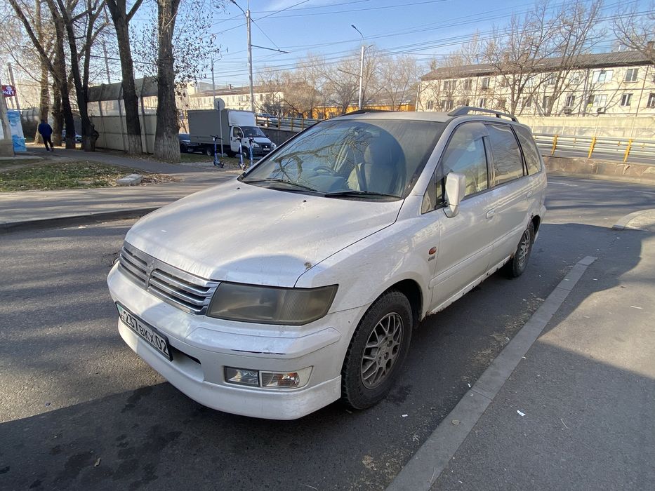 Продам митсубиси шариот