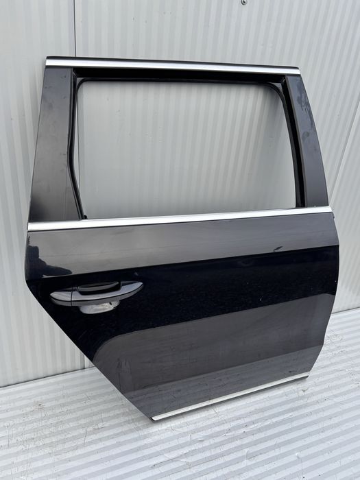 Usa dr spate combi/breack vw Passat B7 •cod de culoare  LC9X • 2011-2015•