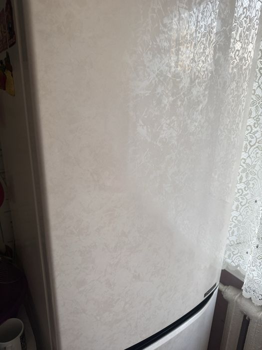 Холодильник LG в отличном состоянии