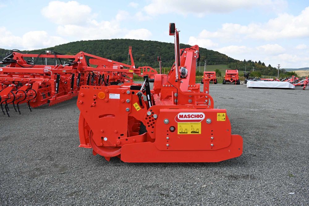 Grapa rotativa DOMINATOR  3500 - Maschio Gaspardo