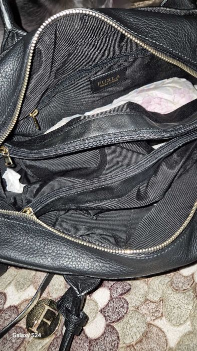 Дамска чанта FURLA естествена кожа ЧИСТО НОВА!!!