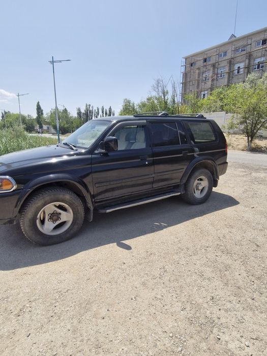 Mitsubishi montero sport