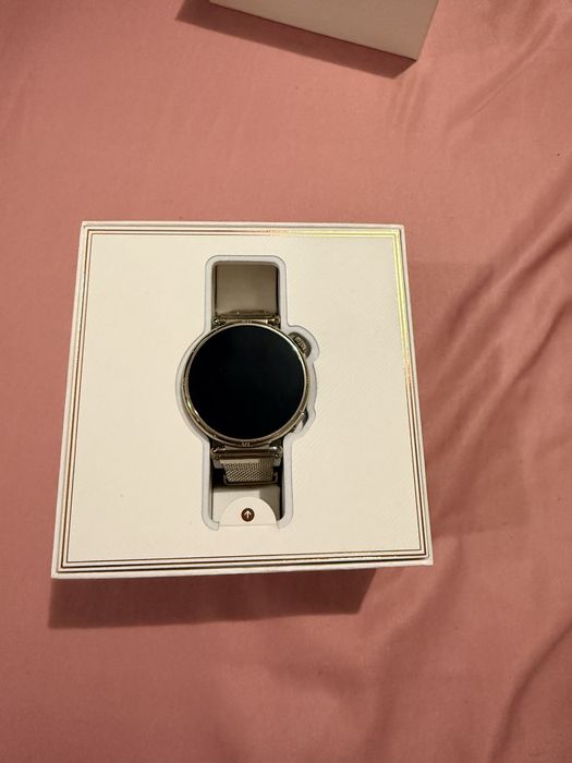 Смарт часовник Huawei watch gt 6