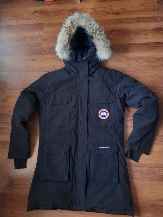CANADA GOOSE дамска парка M размер.