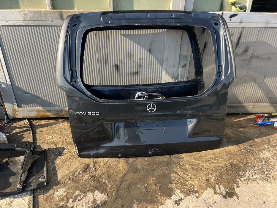 2 броя Капак,багажник Mercedes EQV 2020-