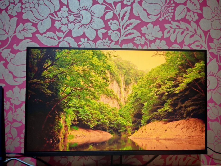 Monitor sotiladi 27 / 180hz