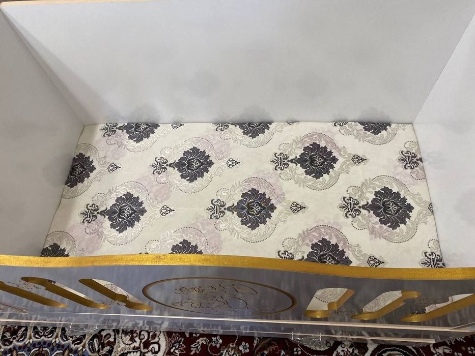 Bolalar karavati sotiladi