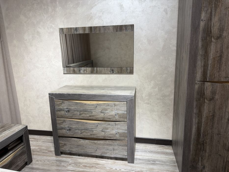 Спальный гарнитур в отличном состоянии