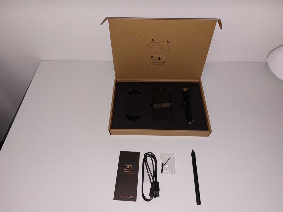 Графический планшет Wacom One Medium CTL-672