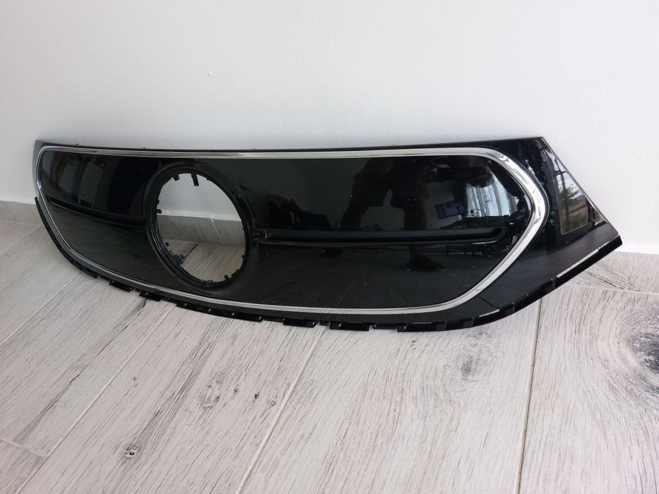 Grila radiator mercedes gle w167 amg grila mercedes eqa w243 originale
