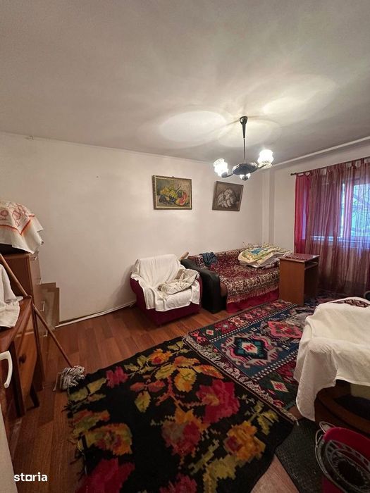 De vanzare apartament cu 2 camere și 2 bai, zona Hotel Roman, 55.000e