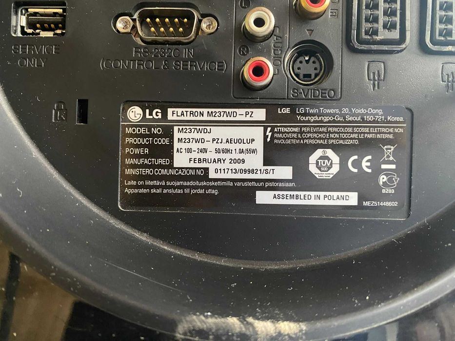 tv / monitor lg / 58 cm