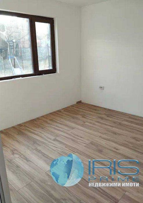 Продава се Къща в Шумен, Център - 60 кв.м за 1190 €/кв.м - Снимка #2