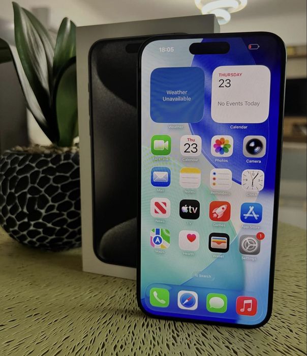 продам iPhone 15 pro max
