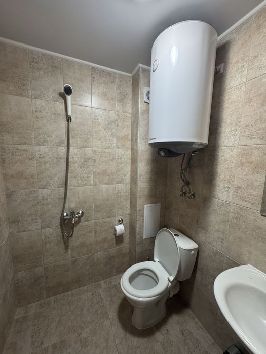 Тристаен апартамент под наем кв. Бриз