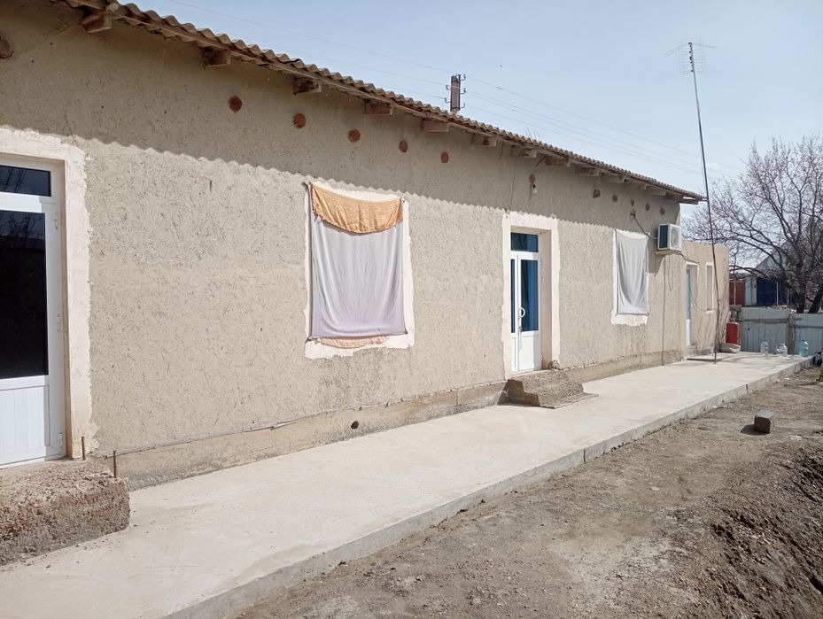 Uchastka sotiladi Romitan tumanida