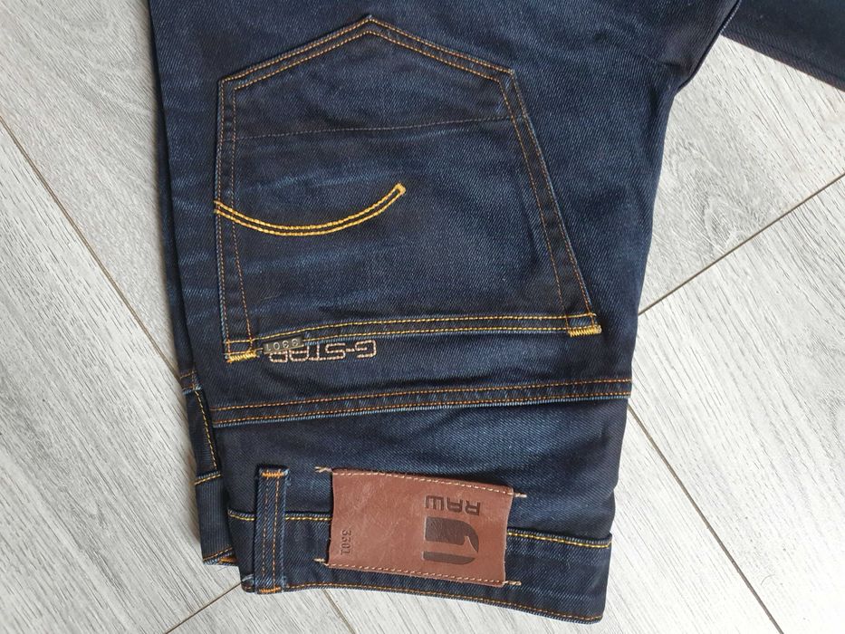 Blugi G-STAR RAW "3301 Low Tapered" - Marime W31 L34 (Talie 85 cm)